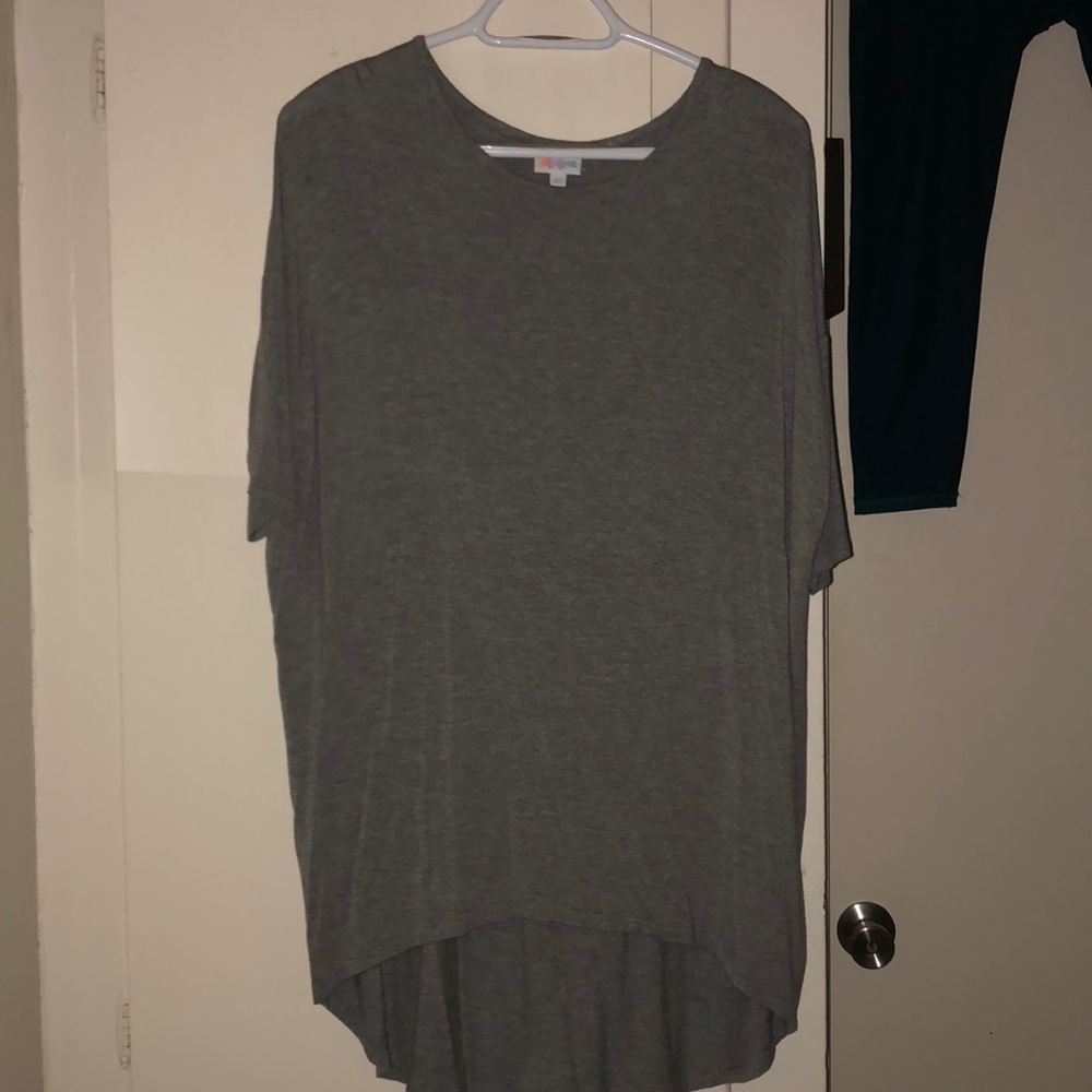XS LulaRoe Irma Top
